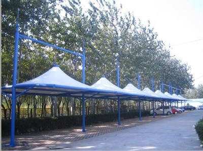 膜結(jié)構(gòu)工程在臺(tái)風(fēng)天氣下的設(shè)計(jì)要點(diǎn)與施工挑戰(zhàn)