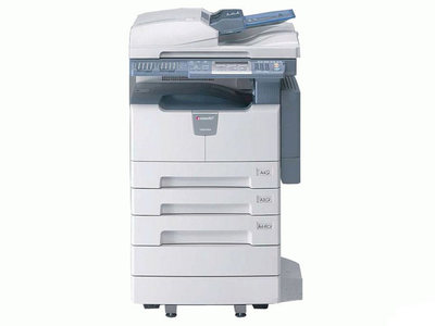 專業復印機維修團隊，為您提供可靠的在線服務與長期技術支持